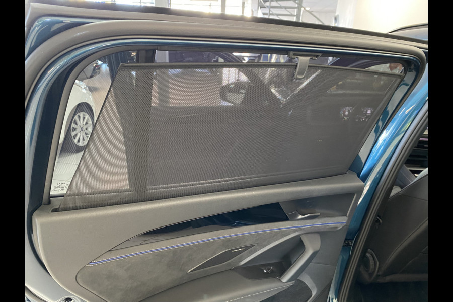 Volkswagen Tayron 1.5 eHybrid R-Line Edition 272 PK Panoramadak / Trekhaak / matrix led / Carplay