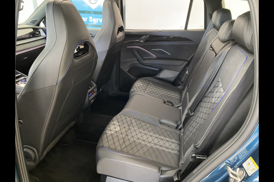 Volkswagen Tayron 1.5 eHybrid R-Line Edition 272 PK Panoramadak / Trekhaak / matrix led / Carplay