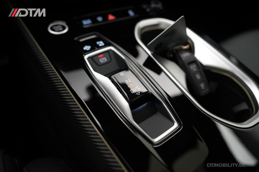 Audi A6 Avant 2.0 e-hybrid Quattro S-Edition Competition | Vol optie! | Alcantara hemel | 4wiel besturing | Luchtvering