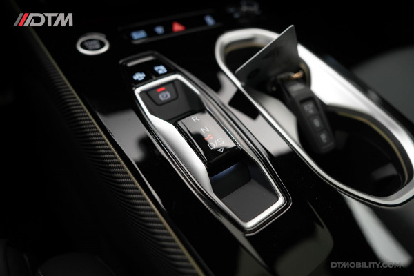 Audi A6 Avant 2.0 e-hybrid Quattro S-Edition Competition | Vol optie! | Alcantara hemel | 4wiel besturing | Luchtvering