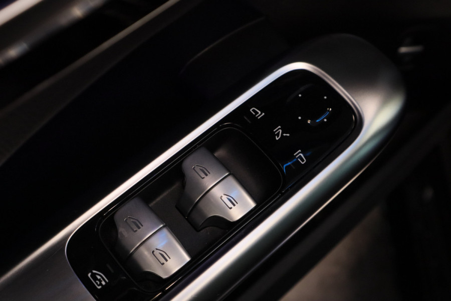 Mercedes-Benz C-Klasse 300 4MATIC AMG Line Burmester ACC Lane Assist Camera