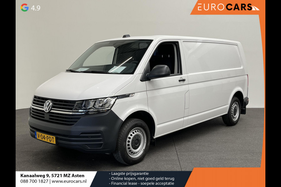 Volkswagen Transporter 2.0 TDI L2H1 150PK Automaat Airco Cruise Control Apple Carplay Verwarmbare stoel en vooruit