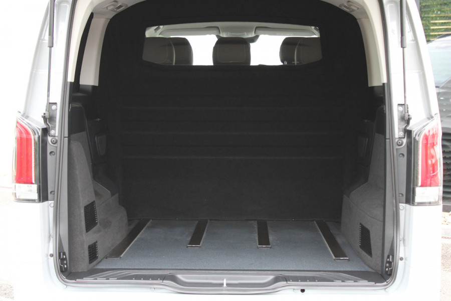Mercedes-Benz Vito 119 CDI / Aut / Lang / DC / 2x Schuifdeur / Leer / Led / Camera / Vol Opties / NIEUWSTAAT