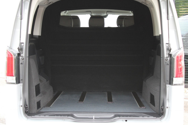 Mercedes-Benz Vito 119 CDI / Aut / Lang / DC / 2x Schuifdeur / Leer / Led / Camera / Vol Opties / NIEUWSTAAT