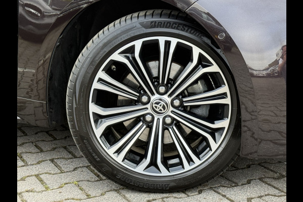 Toyota Corolla Touring Sports 2.0 Hybrid Team D | ACC | CarPlay | Camera | Keyless | LED