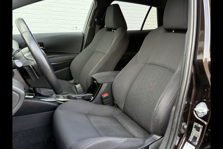 Toyota Corolla Touring Sports 2.0 Hybrid Team D | ACC | CarPlay | Camera | Keyless | LED