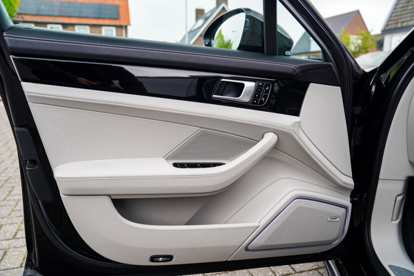 Porsche Panamera Sport Turismo 2.9 4 E-Hybrid | Sport Chrono | Panorama | Sport uitlaat | Luchtvering | Spoiler | Bose