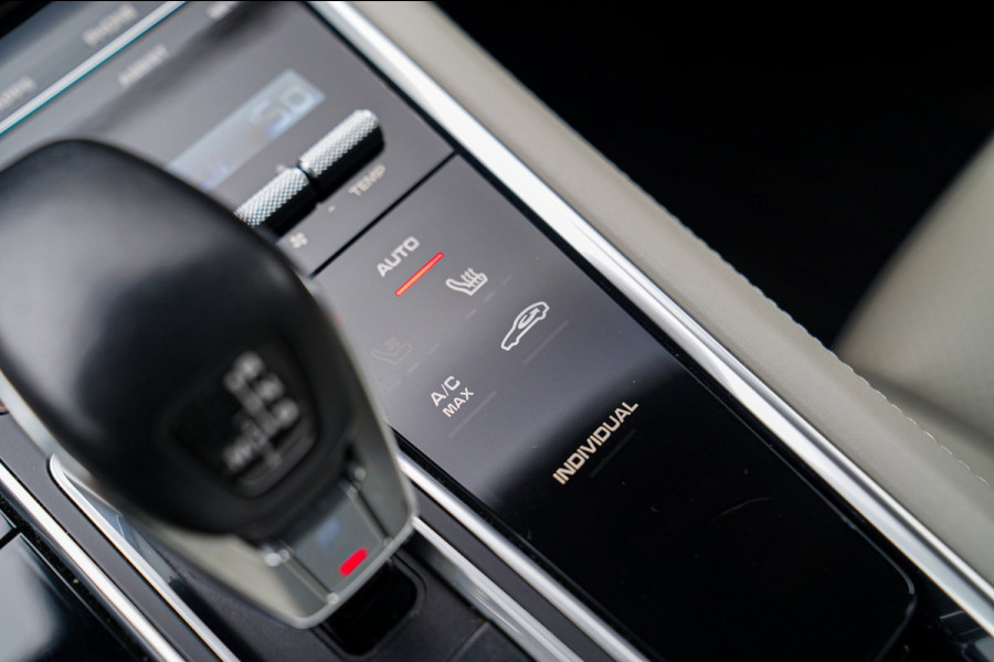 Porsche Panamera Sport Turismo 2.9 4 E-Hybrid | Sport Chrono | Panorama | Sport uitlaat | Luchtvering | Spoiler | Bose