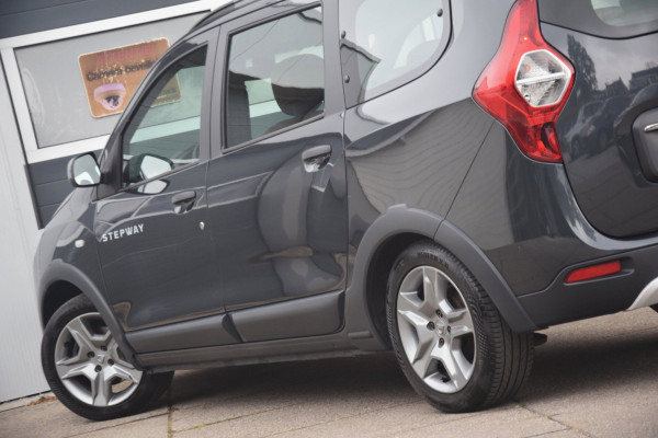 Dacia Lodgy 1.3 TCe Stepway 7p LEDEREN BEKLEDING/TREKHAAK/CAMERA