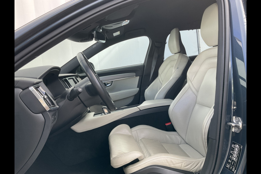Volvo V90 B4 Ultimate Dark Leer Memory Camera Carplay Stoel/Stuurverw Trekhaak NL-Auto Uitstraling!