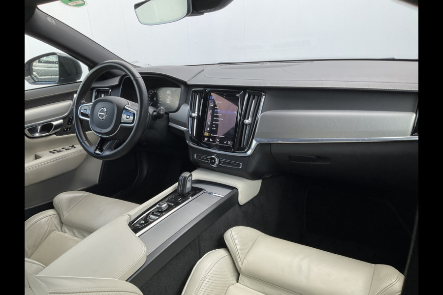 Volvo V90 B4 Ultimate Dark Leer Memory Camera Carplay Stoel/Stuurverw Trekhaak NL-Auto Uitstraling!