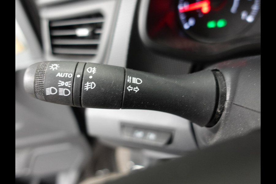 Renault Trafic 2.0 Blue dCi 150PK T30 L2H1 Advance Automaat Airco Bluetooth Cruise PDC Trekhaak