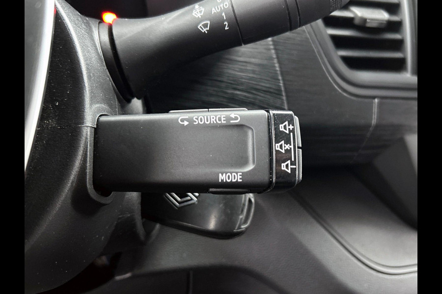Renault Trafic 2.0 Blue dCi 150 EDC T30 L2H1 Advance Automaat Renault Trafic 2.0 Blue dCi 150 EDC T30 L2H1 Advance | Navigatie | Airco | Lichtmetalen velgen | Betimmering | Trekhaak | Camera | Parkeer sensoren | Dab