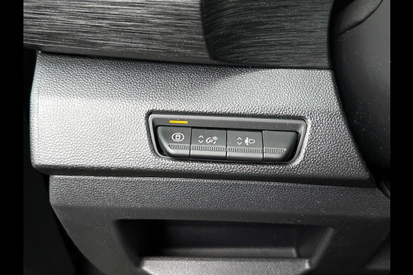 Renault Trafic 2.0 Blue dCi 150 EDC T30 L2H1 Advance Automaat Renault Trafic 2.0 Blue dCi 150 EDC T30 L2H1 Advance | Navigatie | Airco | Lichtmetalen velgen | Betimmering | Trekhaak | Camera | Parkeer sensoren | Dab