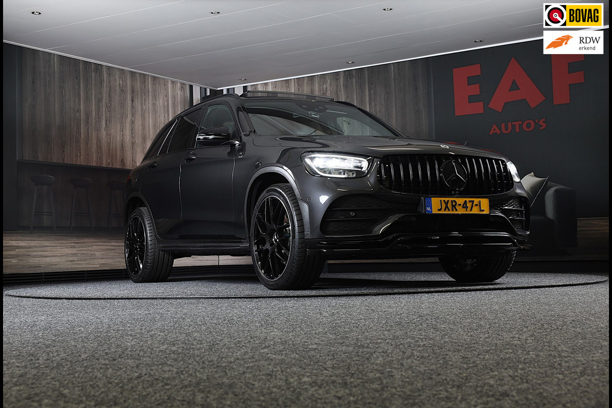 Mercedes-Benz GLC 300e 4MATIC AMG 63 Look / Digital Cockpit / Camera / Cruise Control / Augmented Reality / Open Pano / 21