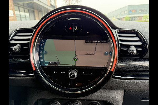 MINI Clubman 1.5 Automaat / Navigatie / 1e Eigenaar / Clima / Recent Onderhoud incl. Remmen compleet / LED-Verlichting / NED-MINI