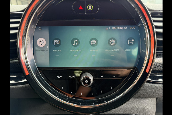 MINI Clubman 1.5 Automaat / Navigatie / 1e Eigenaar / Clima / Recent Onderhoud incl. Remmen compleet / LED-Verlichting / NED-MINI