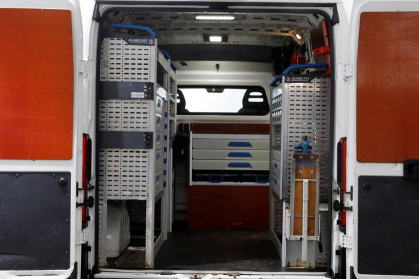 Peugeot Boxer 2.0 BlueHDI E6 130pk L1H2 Premium Navi/Camera/Inrichting 06-2018
