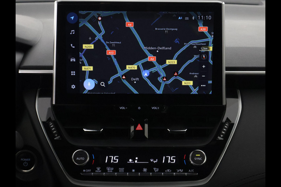 Toyota Corolla Cross 2.0 High Power Hybrid First Edition | Apple Carplay & AndroidAUTO | Stoelverwarming | BSM | Elektrische kofferbak |