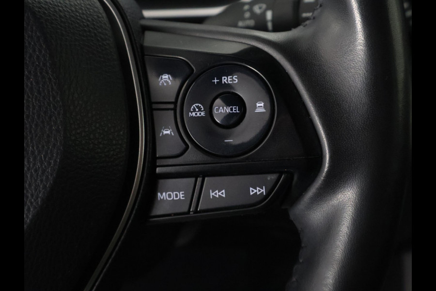 Toyota Corolla Cross 2.0 High Power Hybrid First Edition | Apple Carplay & AndroidAUTO | Stoelverwarming | BSM | Elektrische kofferbak |