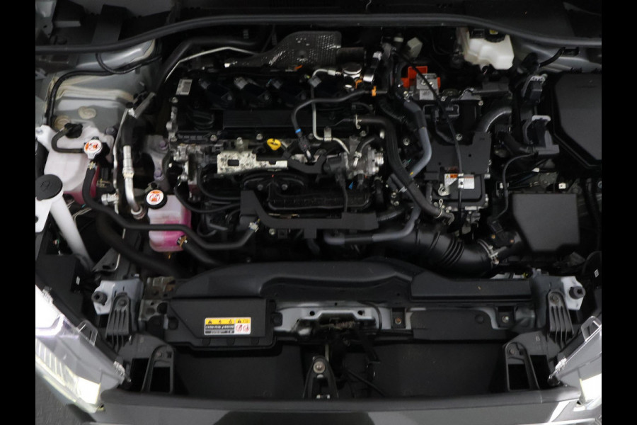 Toyota Corolla Cross 2.0 High Power Hybrid First Edition | Apple Carplay & AndroidAUTO | Stoelverwarming | BSM | Elektrische kofferbak |