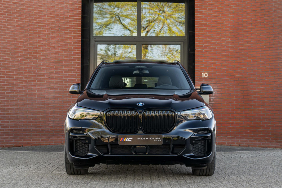 BMW X5 xDrive45e M-Sport 4-Wielsturing Laser HuD Pano 360