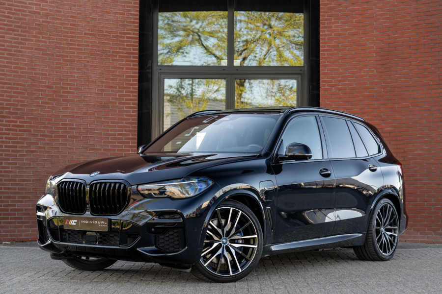 BMW X5 xDrive45e M-Sport 4-Wielsturing Laser HuD Pano 360