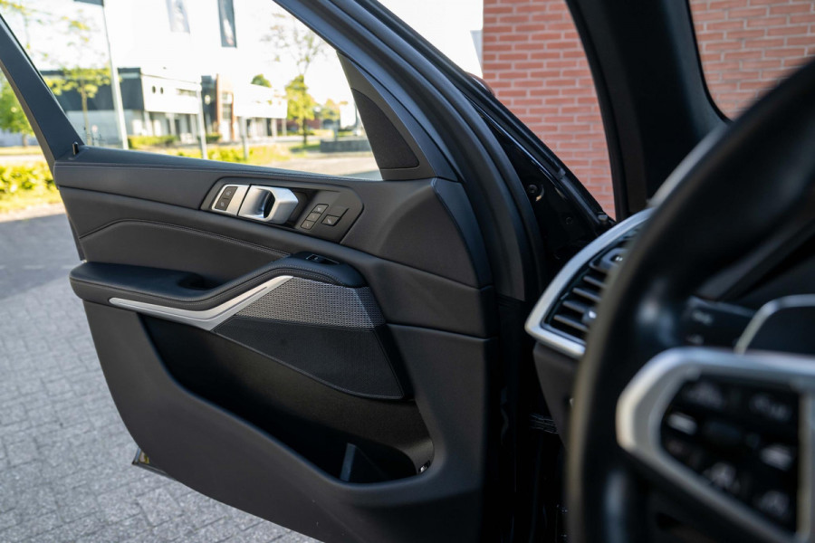 BMW X5 xDrive45e M-Sport 4-Wielsturing Laser HuD Pano 360