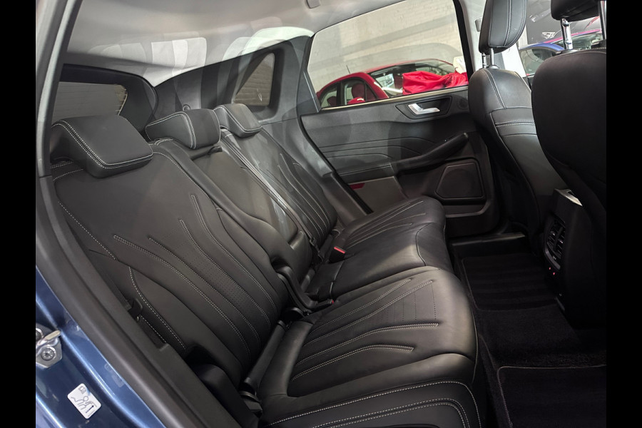 Ford Kuga 2.5 PHEV Vignale AUTO / HEAD-UP / LANE ASSIST / 360
