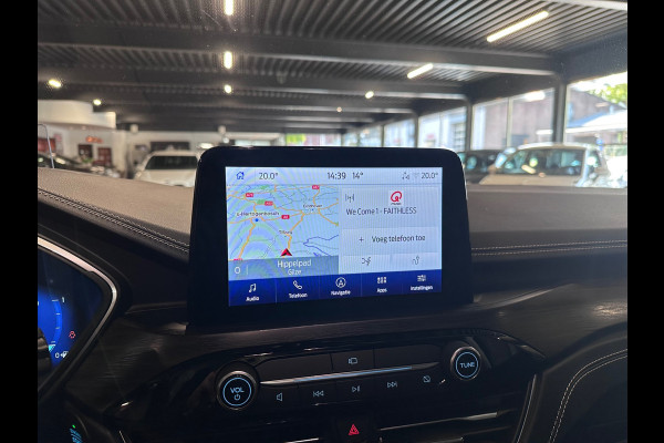 Ford Kuga 2.5 PHEV Vignale AUTO / HEAD-UP / LANE ASSIST / 360