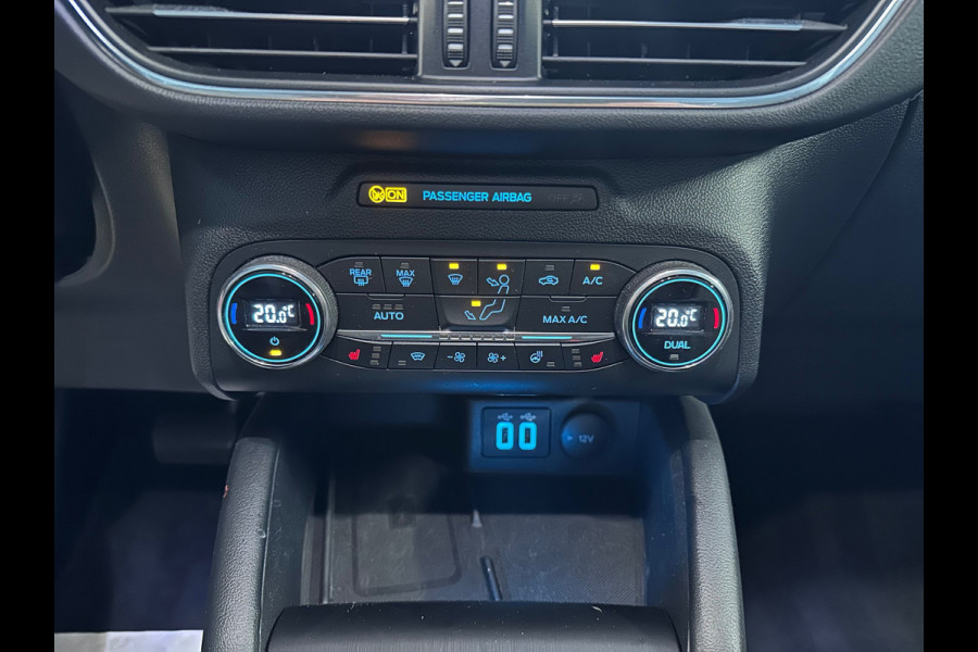 Ford Kuga 2.5 PHEV Vignale AUTO / HEAD-UP / LANE ASSIST / 360