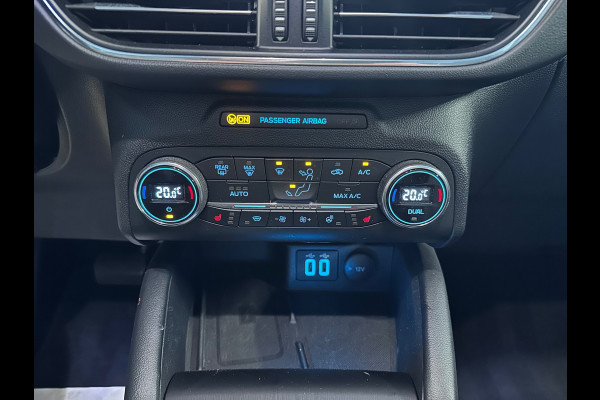 Ford Kuga 2.5 PHEV Vignale AUTO / HEAD-UP / LANE ASSIST / 360