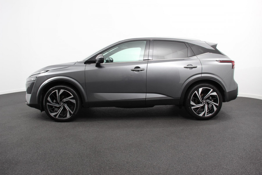 Nissan QASHQAI 1.3 MHEV DIG-T 158pk Xtronic Tekna+ Navigatie Apple Carplay/Android Auto Parkeersensoren 360 camera Adaptive cruise control Elektrisch panoramadak achterklep en bestuurderstoel Stoel-en stuurverwarming