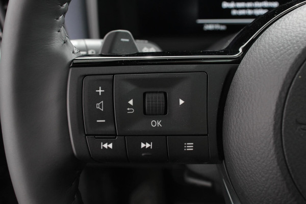 Nissan QASHQAI 1.3 MHEV DIG-T 158pk Xtronic Tekna+ Navigatie Apple Carplay/Android Auto Parkeersensoren 360 camera Adaptive cruise control Elektrisch panoramadak achterklep en bestuurderstoel Stoel-en stuurverwarming