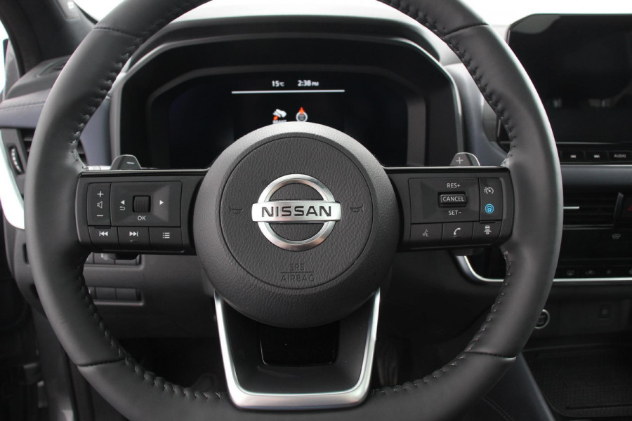 Nissan QASHQAI 1.3 MHEV DIG-T 158pk Xtronic Tekna+ Navigatie Apple Carplay/Android Auto Parkeersensoren 360 camera Adaptive cruise control Elektrisch panoramadak achterklep en bestuurderstoel Stoel-en stuurverwarming