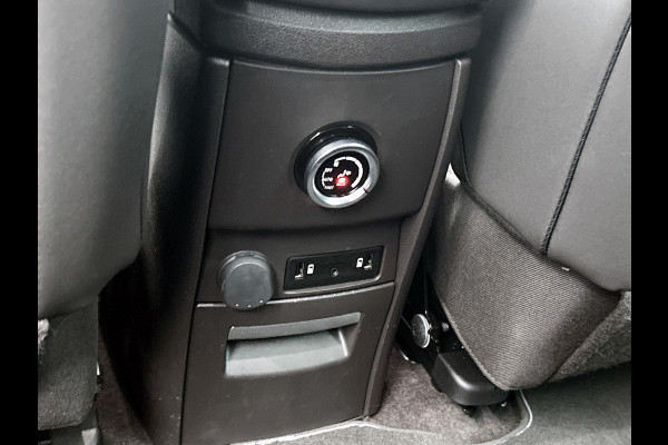 Renault Espace 1.8 TCe Initiale Paris 5p.(Perfect OnderH, Panorama, Stoel VerW/ Koeling, Camera, Naiv, Trekhaak, Head-up, Etc)