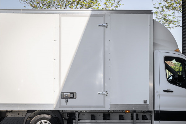 Ford E-Transit Bakwagen met laadklep d'Hollandia