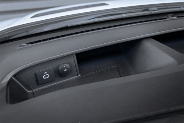 Ford E-Transit Bakwagen met laadklep d'Hollandia