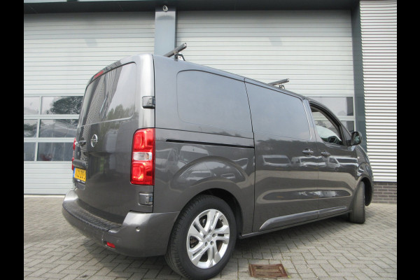 Opel Vivaro 2.0cdti, 122pk, Automaat, 2x Schuifdeur, Camera, Navigatie.