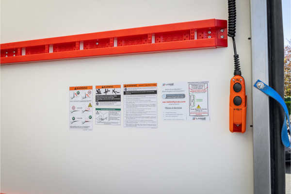 Ford E-Transit Bakwagen met laadklep d'Hollandia