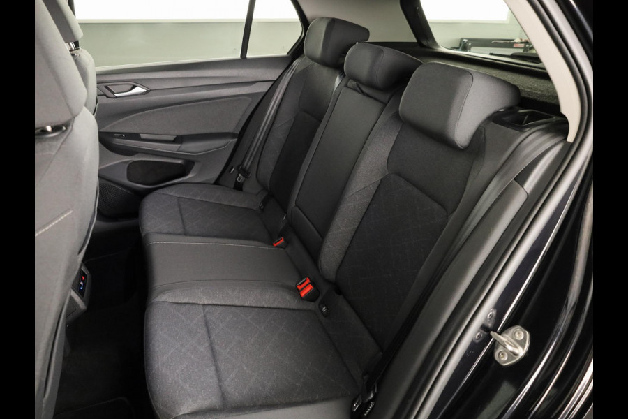 Volkswagen Golf 1.5 eTSI Life Business 130 PK DSG | Keyless start | Apple Carplay/Android Auto | Cruise control adaptief
