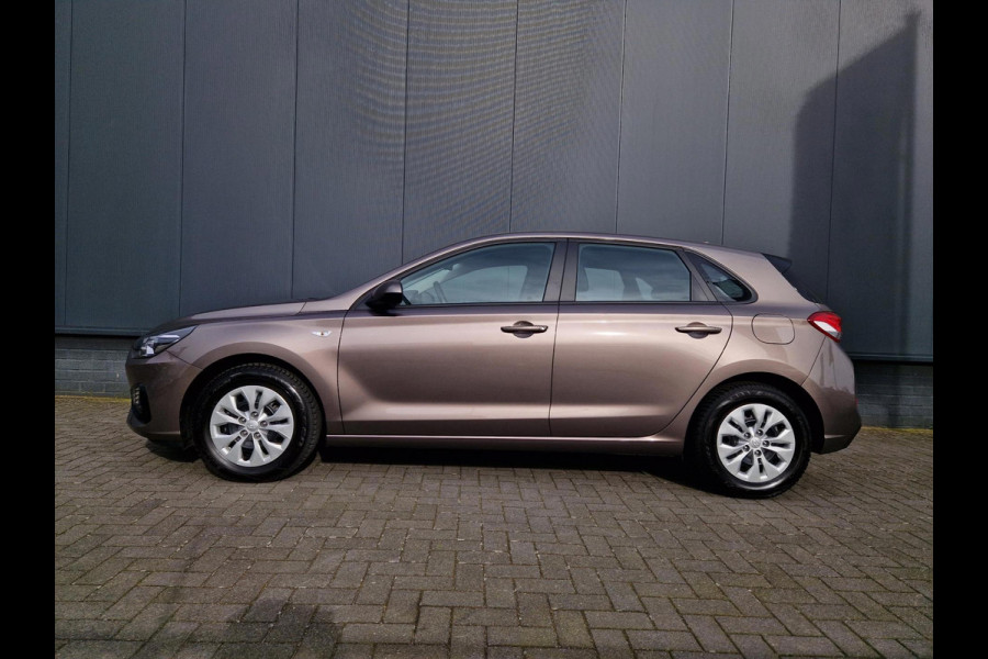 Hyundai i30 1.5 T-GDi MHEV 110pk