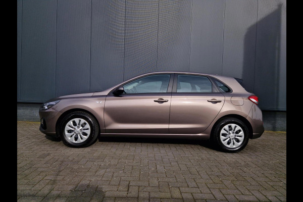 Hyundai i30 1.5 T-GDi MHEV 110pk