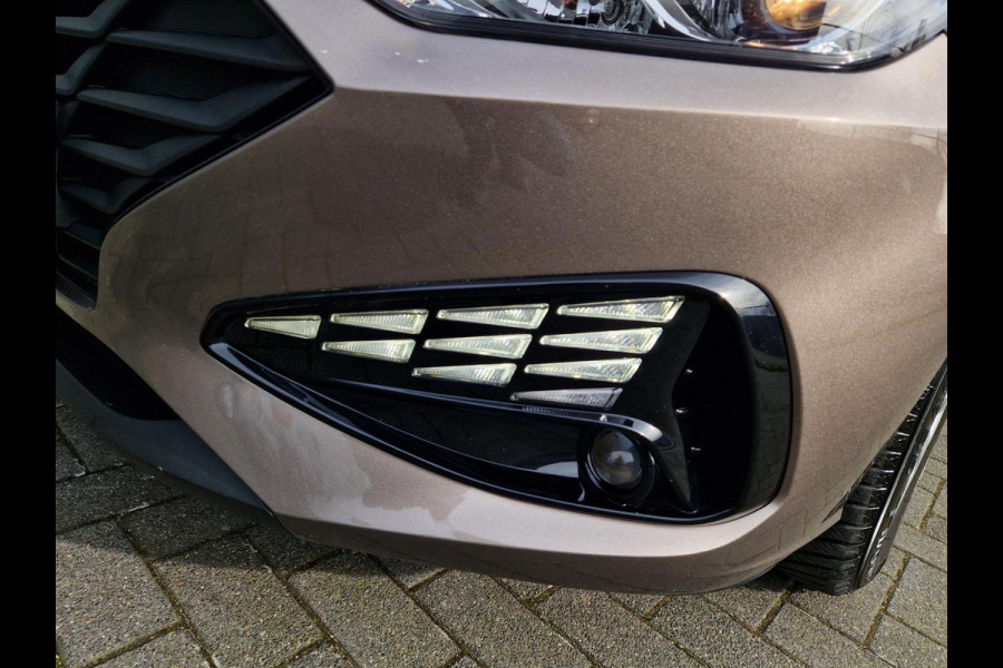 Hyundai i30 1.5 T-GDi MHEV 110pk
