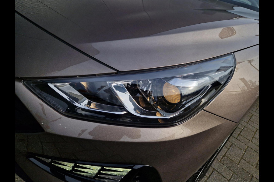 Hyundai i30 1.5 T-GDi MHEV 110pk