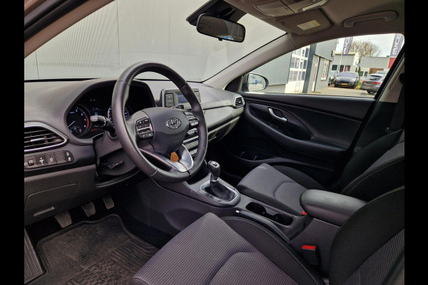 Hyundai i30 1.5 T-GDi MHEV 110pk
