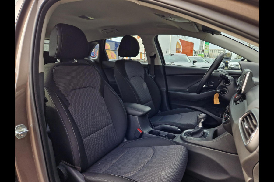 Hyundai i30 1.5 T-GDi MHEV 110pk