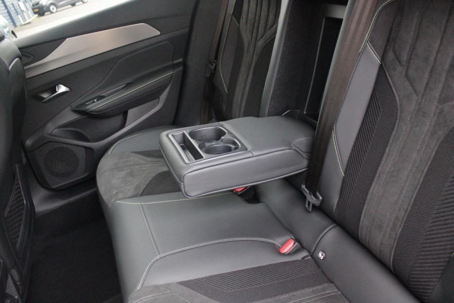 Peugeot 408 1.6 HYbrid 225PK EAT8 GT | PANORAMA SCHUIF/KANTEL DAK | FOCAL PREMIUM AUDIO SYSTEM | STUUR VERWARMING | SFEER VERLICHTING | 20" LICHTMETALEN VELGEN | ELEKTRISCH BEDIENBARE ACHTERKLEP | LED MATRIX KOPLAMPEN | 360° CAMERA | PARKEERSENSOREN VOOR + ACHTER | DRAADLOZE TELEFOONLADER | DRAADLOZE APPLE CARPLAY/ANDROID AUTO | NAVIGATIE | DODEHOEK DETECTIE | ADAPTIVE CRUISE CONTROL |