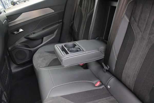 Peugeot 408 1.6 HYbrid 225PK EAT8 GT | PANORAMA SCHUIF/KANTEL DAK | FOCAL PREMIUM AUDIO SYSTEM | STUUR VERWARMING | SFEER VERLICHTING | 20" LICHTMETALEN VELGEN | ELEKTRISCH BEDIENBARE ACHTERKLEP | LED MATRIX KOPLAMPEN | 360° CAMERA | PARKEERSENSOREN VOOR + ACHTER | DRAADLOZE TELEFOONLADER | DRAADLOZE APPLE CARPLAY/ANDROID AUTO | NAVIGATIE | DODEHOEK DETECTIE | ADAPTIVE CRUISE CONTROL |
