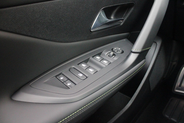 Peugeot 408 1.6 HYbrid 225PK EAT8 GT | PANORAMA SCHUIF/KANTEL DAK | FOCAL PREMIUM AUDIO SYSTEM | STUUR VERWARMING | SFEER VERLICHTING | 20" LICHTMETALEN VELGEN | ELEKTRISCH BEDIENBARE ACHTERKLEP | LED MATRIX KOPLAMPEN | 360° CAMERA | PARKEERSENSOREN VOOR + ACHTER | DRAADLOZE TELEFOONLADER | DRAADLOZE APPLE CARPLAY/ANDROID AUTO | NAVIGATIE | DODEHOEK DETECTIE | ADAPTIVE CRUISE CONTROL |